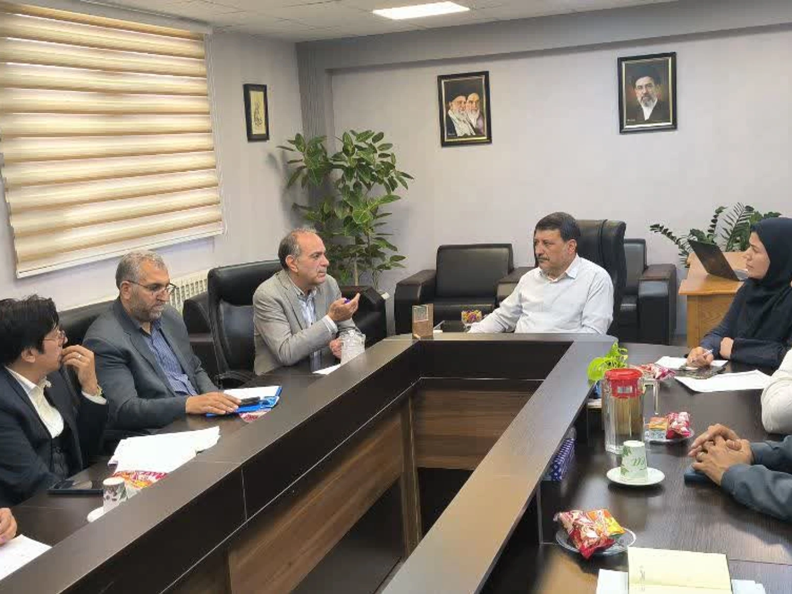 Leveraging collective wisdom and national expertise to reform the organizational structure of Arak Municipality