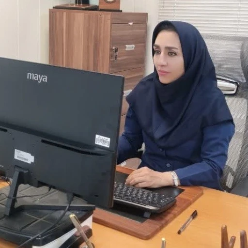 نگار عبدلی